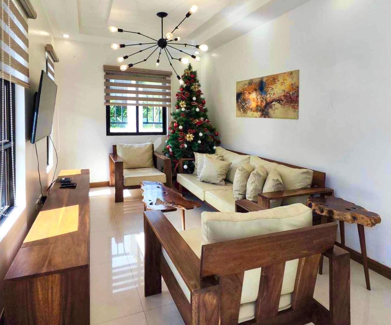 Bella Homes 6Br 4Bath Near Rotunda Tagaytay City Buitenkant foto